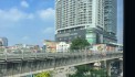 CHO THUÊ NHÀ MẶT PHỐ CẦU GIẤY KD VP, TT TIẾNG ANH 300M2, 2 TẦNG, THANG MÁY, LÔ GÓC